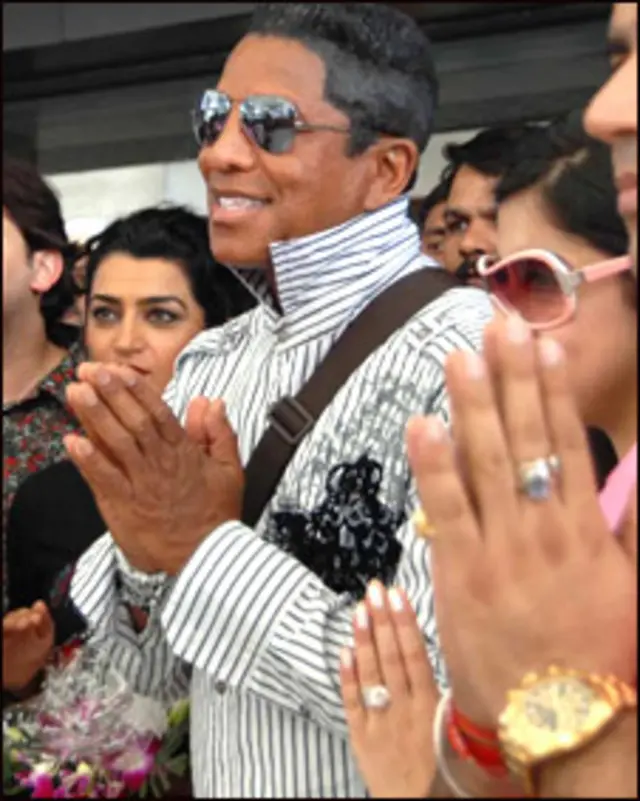 جرمین گلوکار اور موسیقار عدنان سمیع کے ساتھ ایک البم بنانے کے لیے ممبئی تشریف لائے ہیں۔