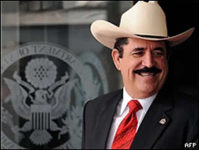 Manuel Zelaya en Washington (Foto de archivo)
