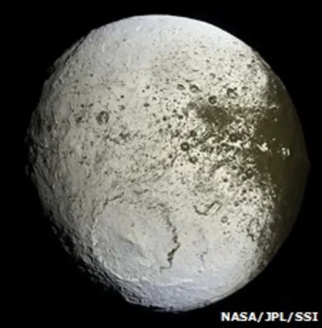 Япет, спутник Сатурна