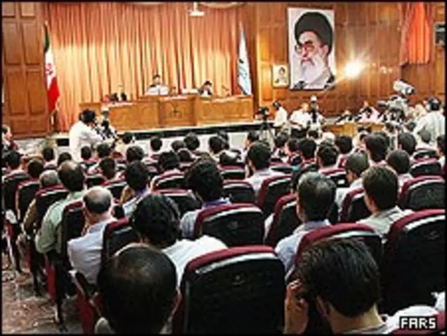 دادگاه متهمان حوادث پس از انتخابات در ایران