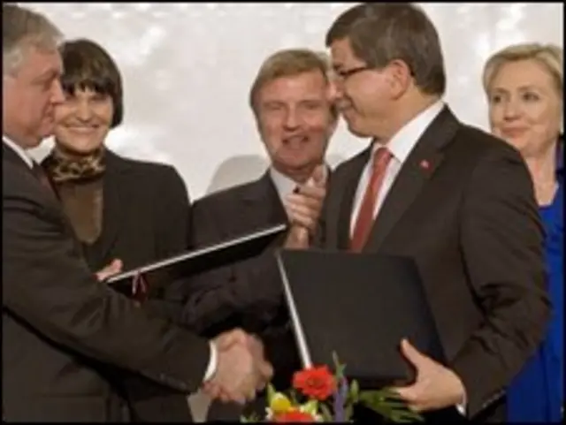 Còn tranh cãi là ai thực ra đã giúp có được thỏa thuận