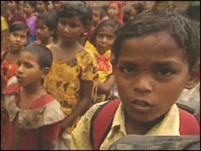 बाबर के स्कूल के छात्र 