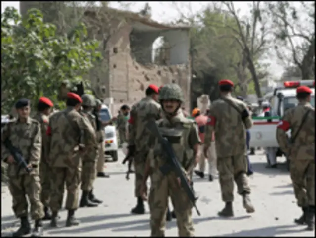 पाकिस्तानी फ़ौज (फ़ाइल फ़ोटो)