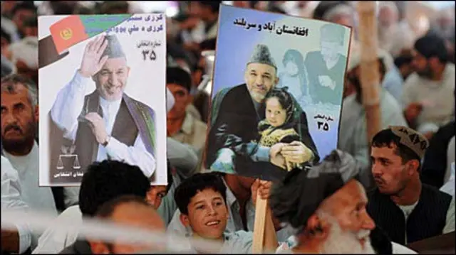 Ủy ban Bầu cử nói ông Karzai chỉ nhận được chưa tới 50 phần trăm phiếu