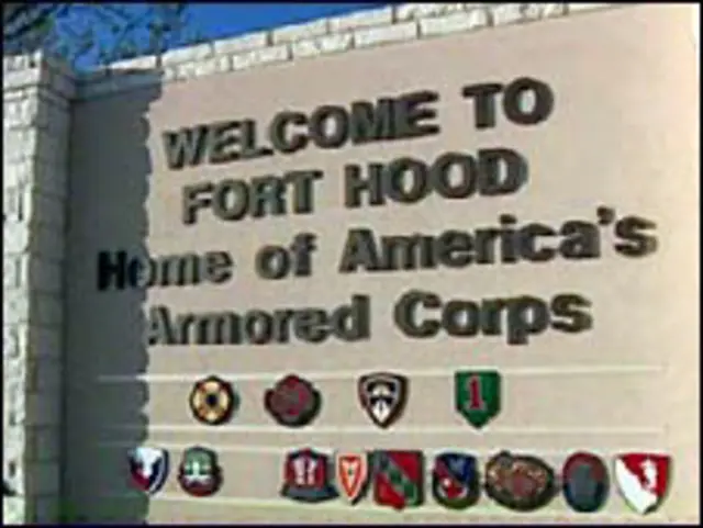 القاعدة من الخارج