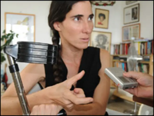 Yoani Sánchez, bloguera cubana (foto Raquel Pérez)