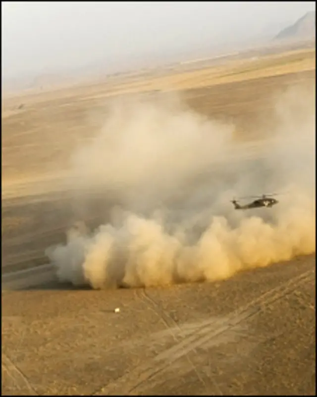 کابل میں امریکی سفیر کارل ایکینبری افغانستان میں فوجی کمانڈر کی حیثیت میں خدمات سرانجام دے چکے ہیں