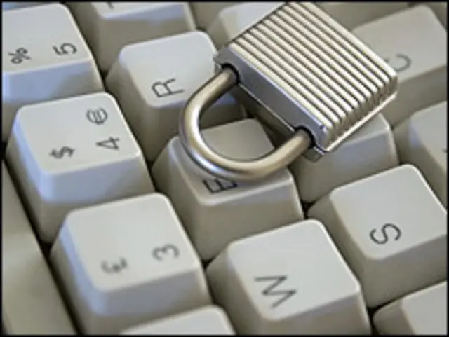 Un teclado con un candado