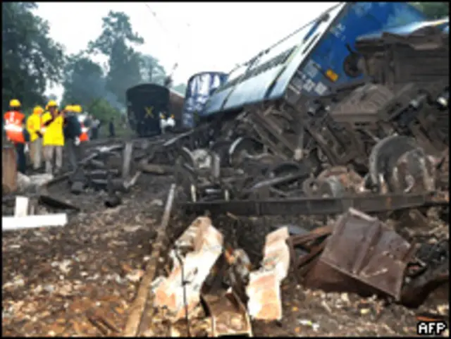 माओवादी पहले भी रेल की पटरियां उड़ा चुके हैं. (फ़ाइल पिक्चर)