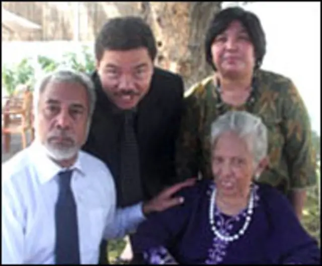 Ade Rostina Sitompul