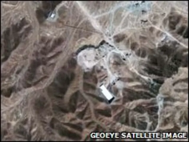 Cơ sở làm giàu uranium thứ hai, gần thành phố Qom của Iran