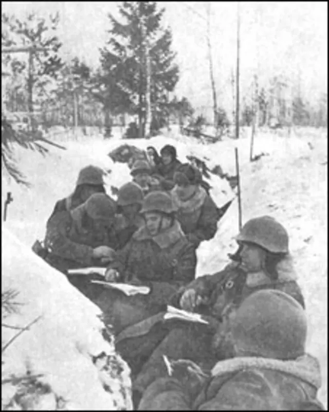 Партсобрание в окопах