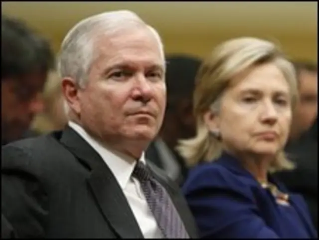 رابرٹ گیٹس اور ہلیری کلنٹن