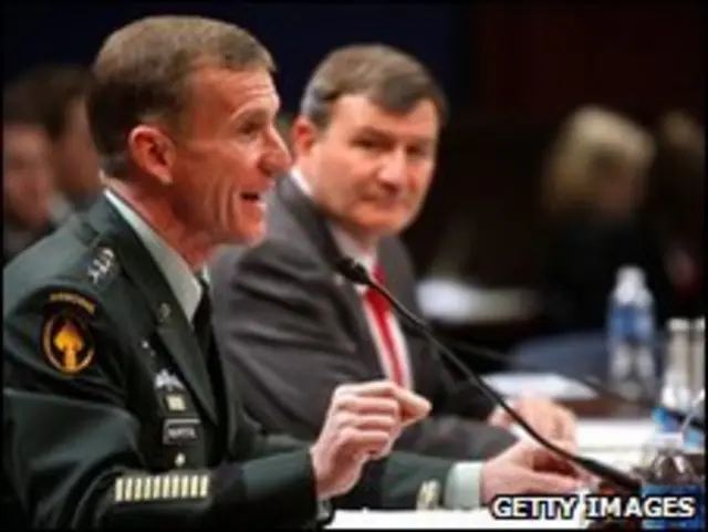 McChrystal disse que é preciso negar ao Talebã acesso à população