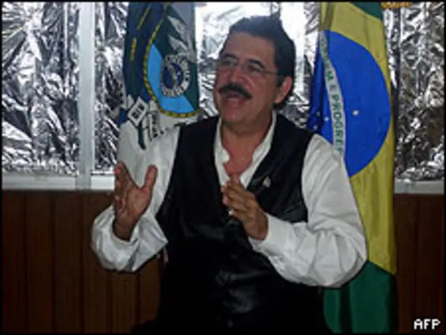 Zelaya estava refugiado na embaixada brasileira desde setembro