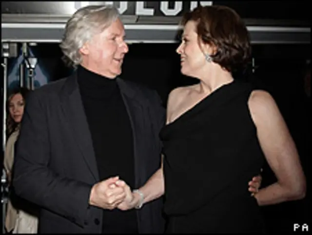 जेम्स कैमरोन और सिगोनी वीवर