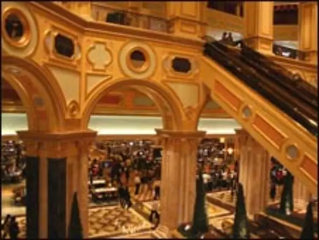 澳门威尼斯赌场（BBC中文网图片，2009年11月）