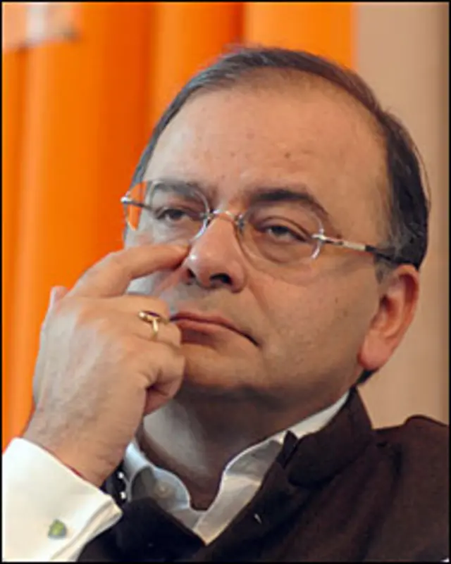 अरूण जेटली का कहना है कि पाकिस्तान पर यूपीए ने ढुलमुल रवैया दिखाया है.