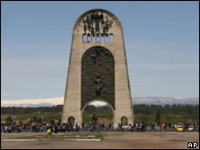 Военный монумент в Кутаиси