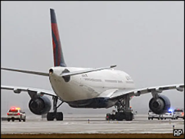 طائرة نورث ويست القادمة من أمستردام