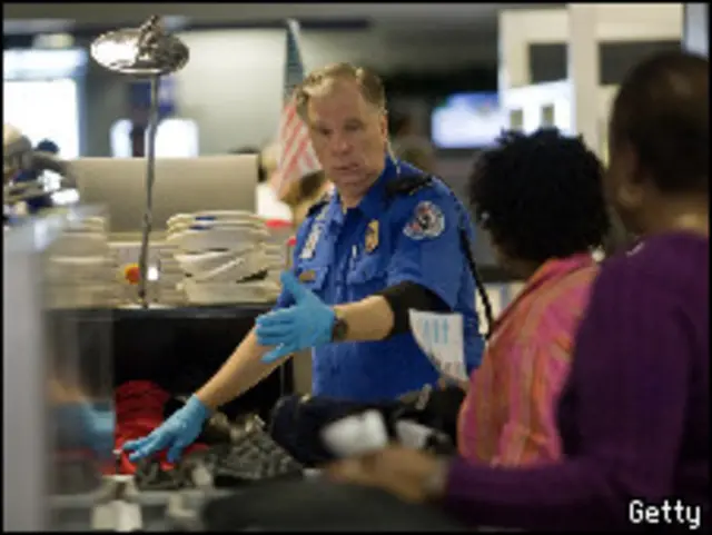 إجراءات أمنية في مطار بمدينة دالاس