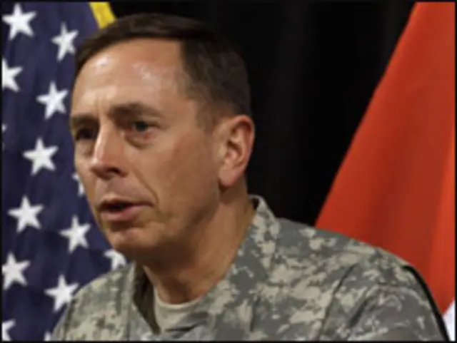 الجنرال بتريوس