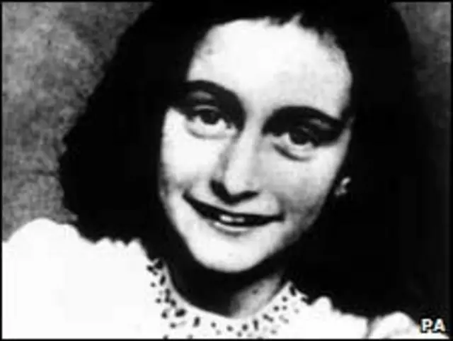Anne Frank dikenal melalui buku hariannya.