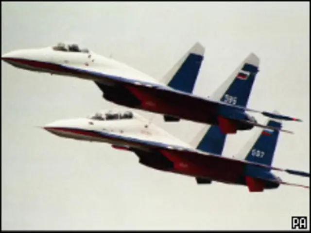 Истребители Су-27 (архивное фото)
