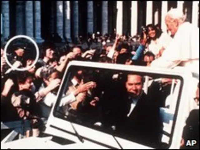 سوء قصد به پاپ