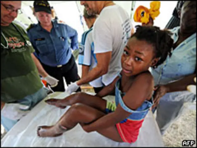 Niña en Haití tras el terremoto