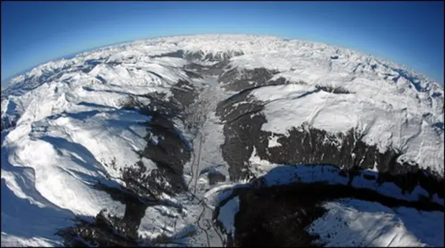 Thung lũng Davos nhìn từ trên không