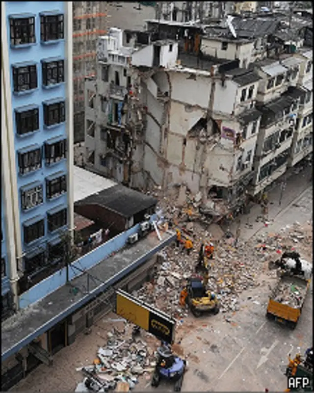 香港马头围楼宇坍塌现场(29/1/2010)