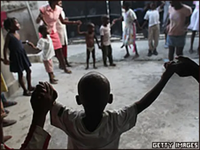 Niños en el orfanato Foyer de la Patience des Infantes