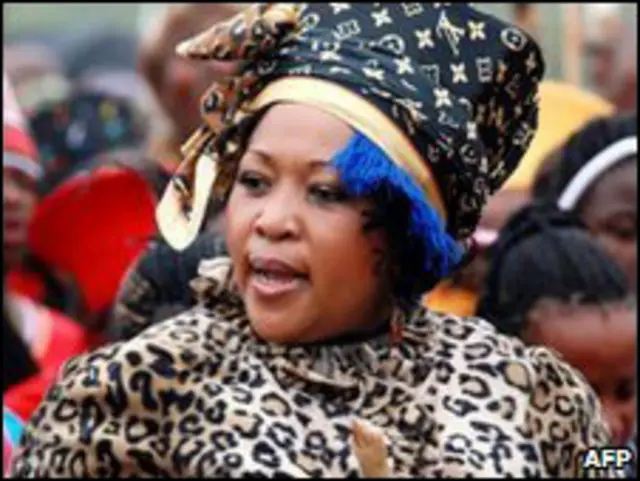 ثوبيكا ماديبا-زوما، الزوجة الثالثة لزوما