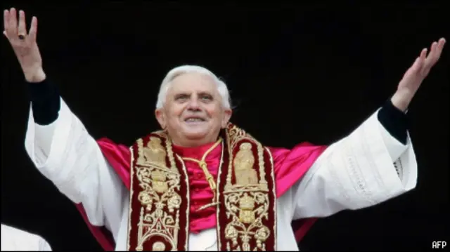 Đức Giáo hoàng Benedict đang bị đặt câu hỏi về trách nhiệm của ngài trong thời gian dẫn dắt một giáo phận ở Đức, nơi có bê bối tình dục của các giáo sỹ.