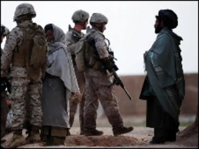 یہ واقعہ قندھار میں ائرپورٹ کے قریب پیش آیا جہاں نیٹو افواج کا ایک اہم اڈہ ہے۔