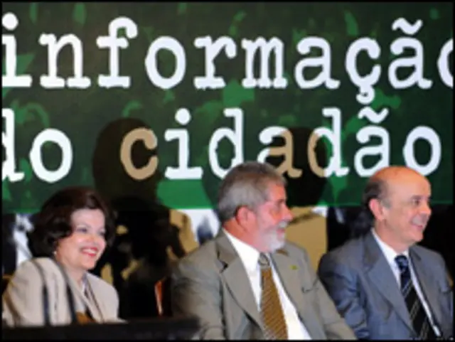 Dilma Rousseff, Lula e José Serra (arquivo; Foto Rooseweld Pinheiro/ABr)