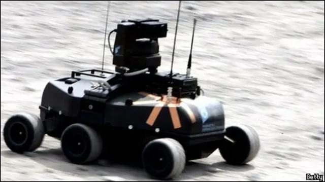 Боевая машина-робот