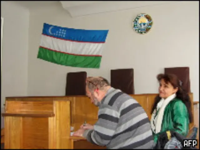 Умида Ахмедова в зале суда