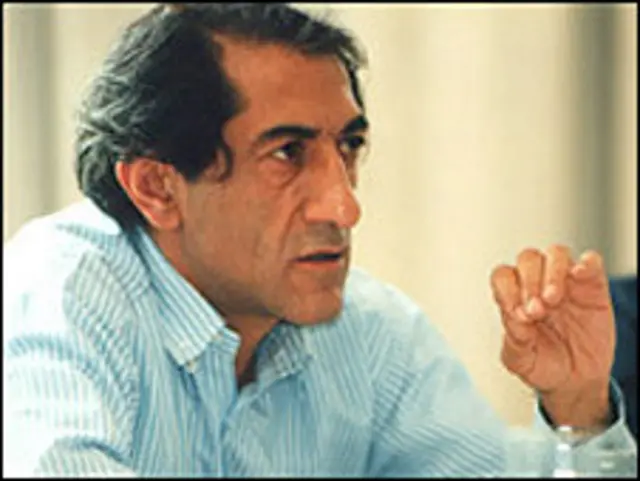 فرج سرکوهی، منتقد ادبی، قوانین ممیزی را مبهم و تفسیرپذیر می داند