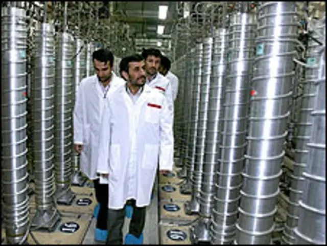الرئيس الايراني في منشأة نووية