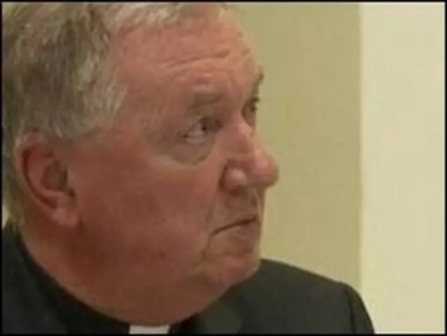 Giám mục Duffy cho rằng cần phải đặt mọi chuyện lên bàn