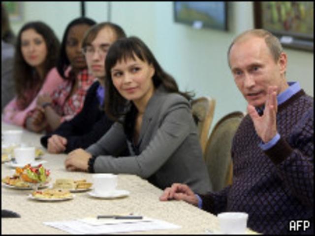 Владимир Путин на встрече со студентами в Чебоксарах