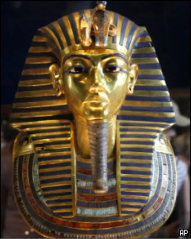 Золотая маска Тутанхамона