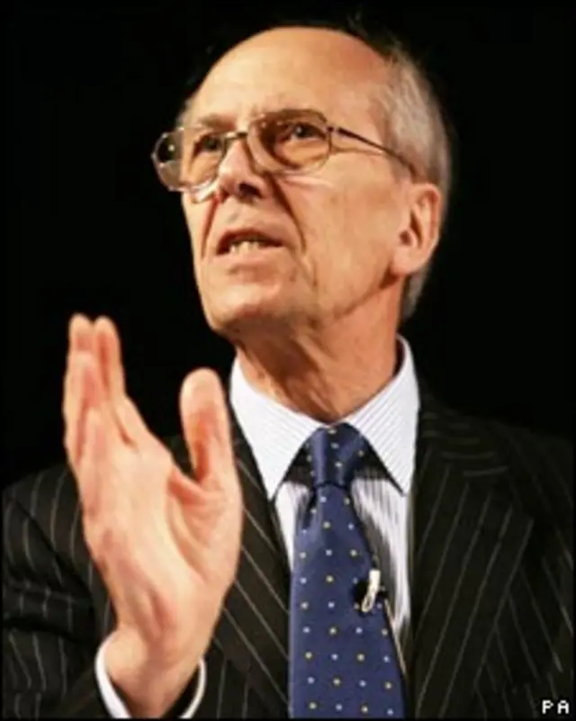 诺曼·泰伯特（Norman Tebbit) 以批评英国福利制度闻名的保守党政治家