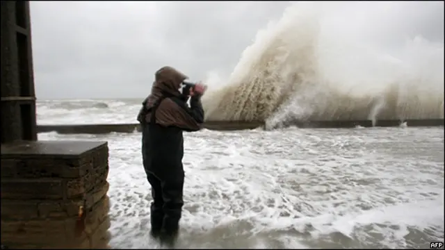 यूरोप, तूफ़ान, ब्रिटेन, तबाही, फ्रांस