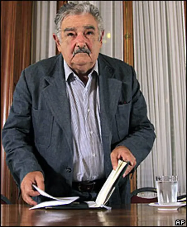 Mujica ficou preso durante 13 anos na época do regime militar uruguaio