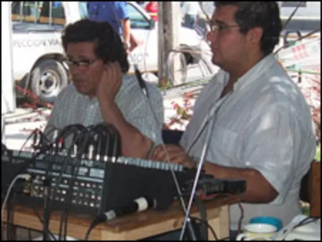 Radio improvisada en Curicó
