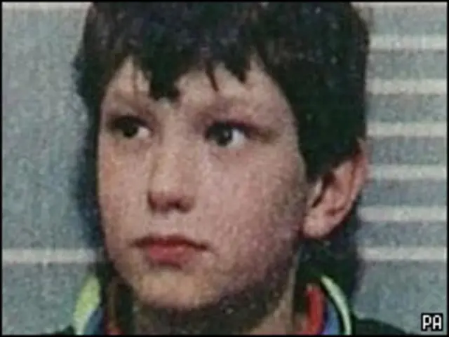 维纳布尔斯10岁时伙同玩伴绑架并杀害了一名两岁男孩