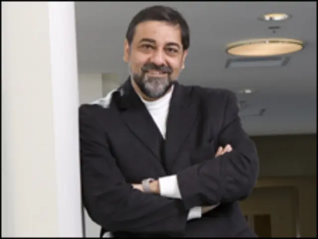 विवेक वधवा